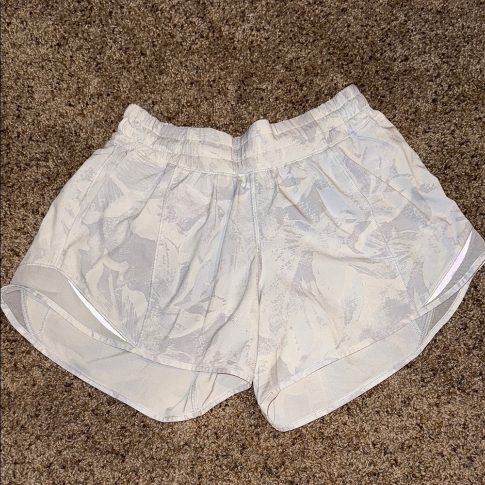 Lululemon Fast and free Shorts Lightweight Performance size 4